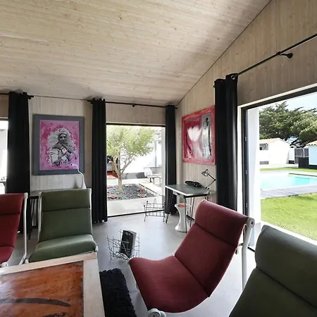 Vakantiehuis Maison Spacieuse Avec Parking Proche De La Ars-en-Ré