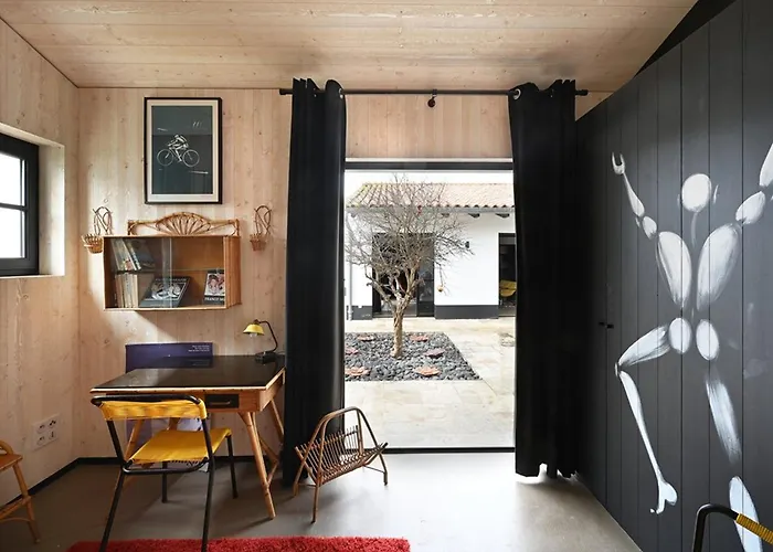 Maison Spacieuse Avec Parking Proche De La - Fr-1-434-117 Сasa de vacaciones *