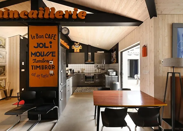 Maison Spacieuse Avec Parking Proche De La - Fr-1-434-117 Сasa de vacaciones *